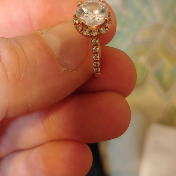 2.48cts Engagement Ring! Diamond Alternative; RARE 14k Rose Gold Ring, Round Cut - Picture 6 of 15